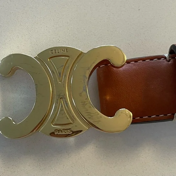 CELINE Triomphe Belt in Natural Calfskin Tan - Picture 3 of 7